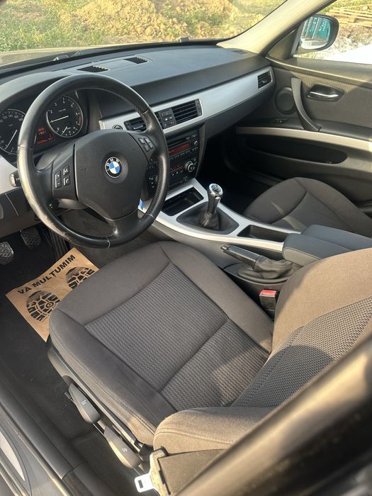 Dezmembrez  318 i benzina facelift