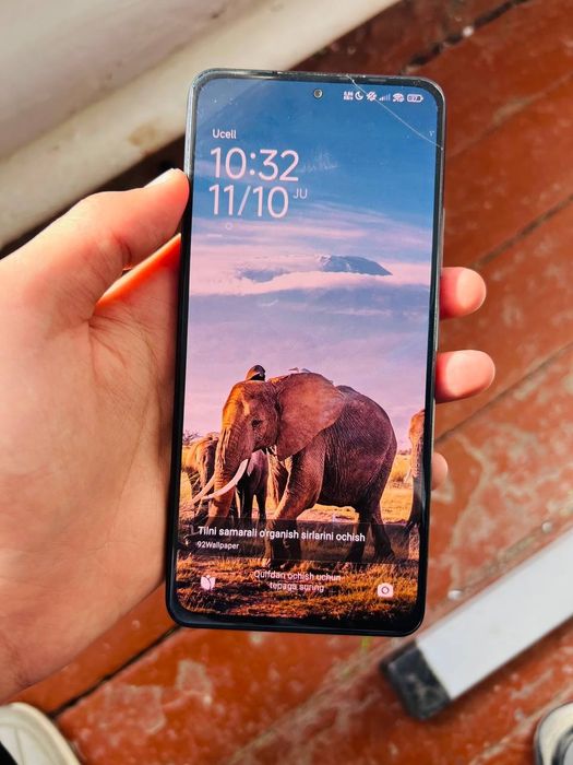 Poco f3 
256 8+8 
Ekran 120 hz amoled
Kar dak full
Oʻyinga ham boshqa