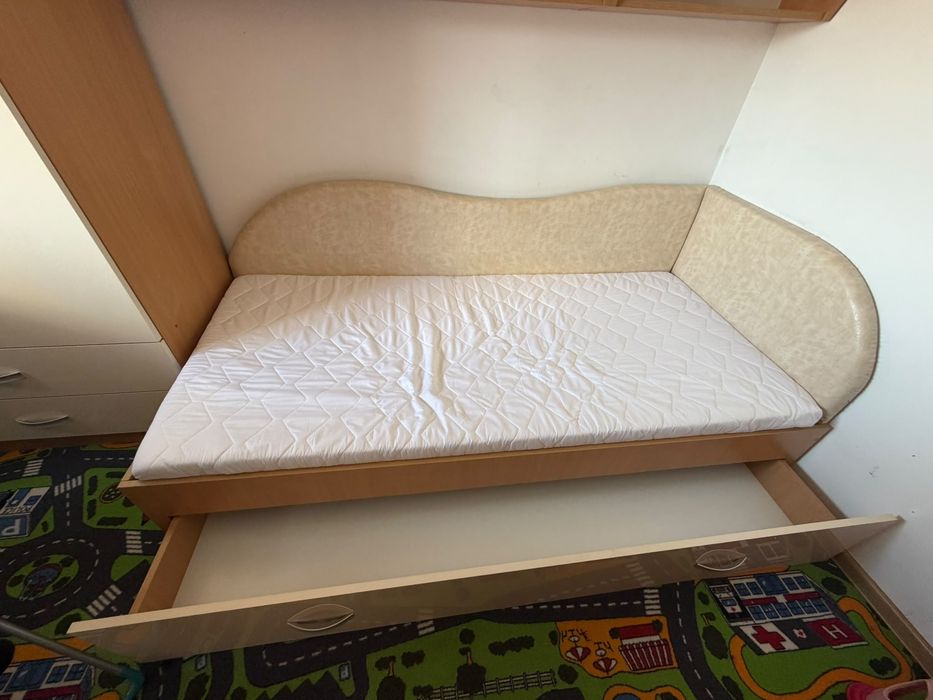 Mobilier complet camera copil