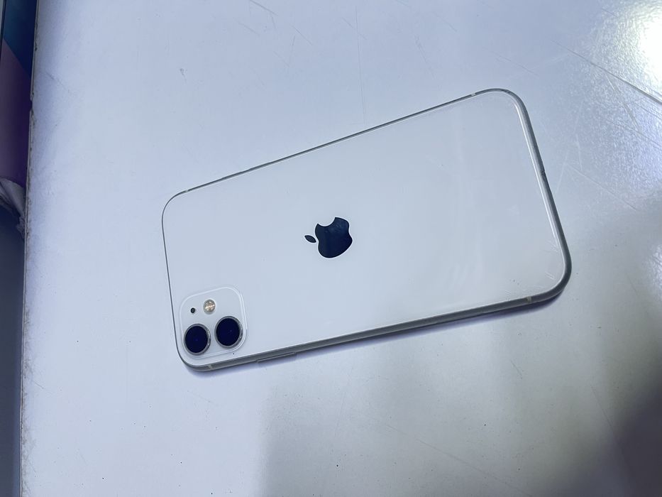 Iphone 11 в белом цвете