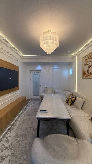 Продается 3 ком. Квартира площадью 90 кв.м. Адрес Ж/д Вокзал