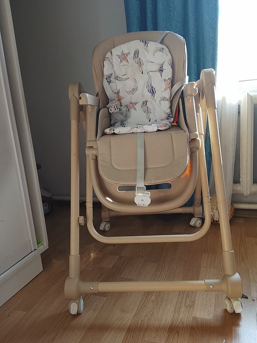 Детская стульчик для кормления