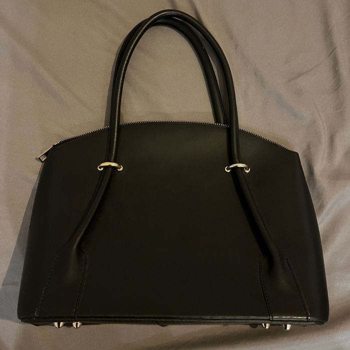 Geanta de mana din piele naturala italiana in stare buna.