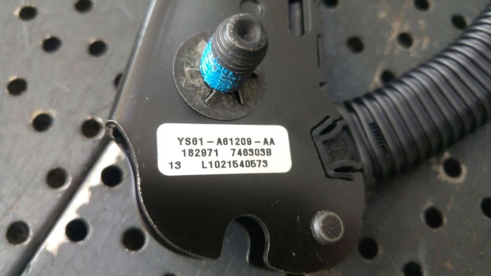 Teaca centura stanga fata ford fiesta 4 ys61a61209aa