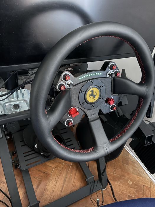 Moza R9 pentru drifting (volan de 340mm MOMO)