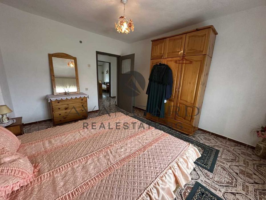 Продава се Къща в с. Калековец, Област Пловдив - 314 кв.м за 1170 €/кв.м - Снимка #21