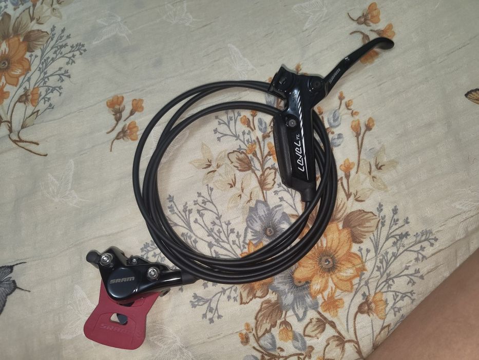 Vând piese bicicleta