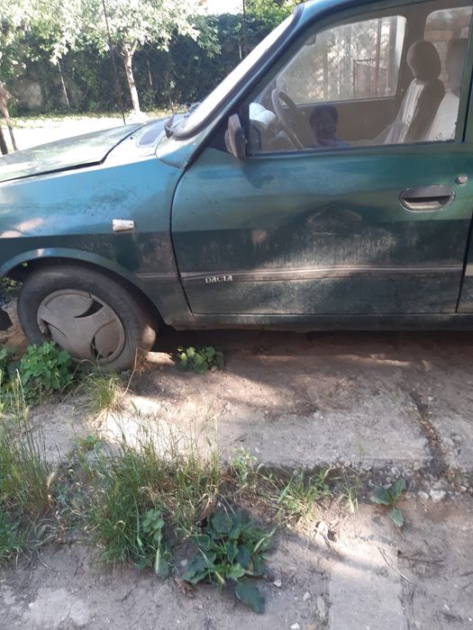 Vand autoturism marca Dacia  1310