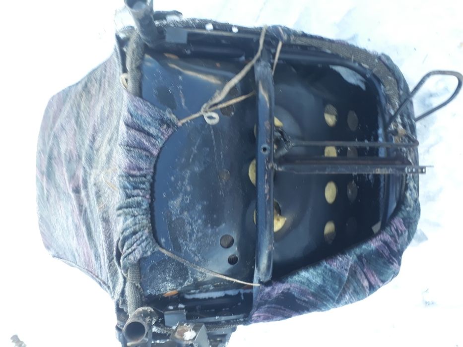 Сиденье от ауди 80