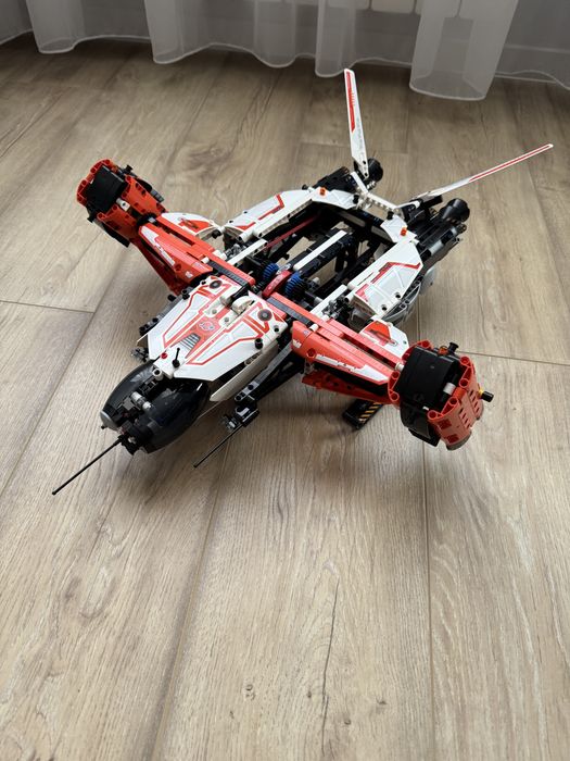 Lego Technic VOLT Heavy Cargo Spaceship LT81
