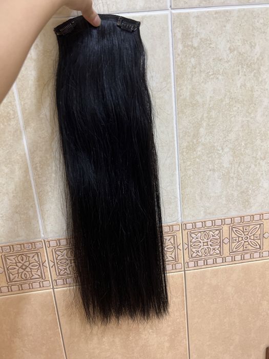 Натуральные чёрные волосы на заколке (35-38см)