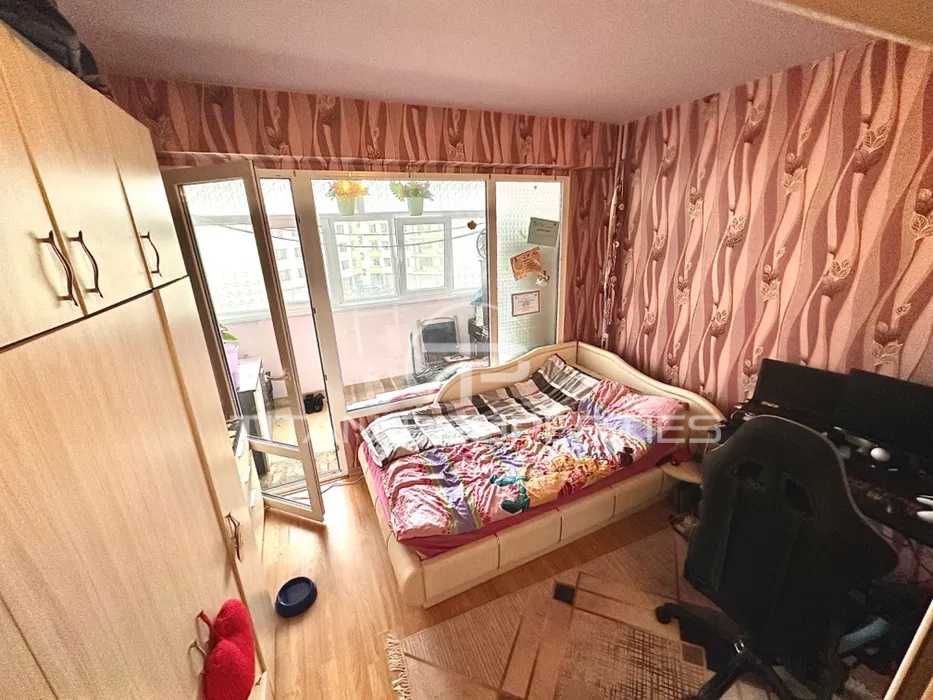 Продава се Тристаен апартамент в Пловдив, Христо Смирненски - 76 кв.м за 1829 €/кв.м - Снимка #4