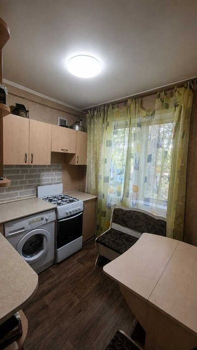 Продается 2 комнатная  квартира  в Затобольске