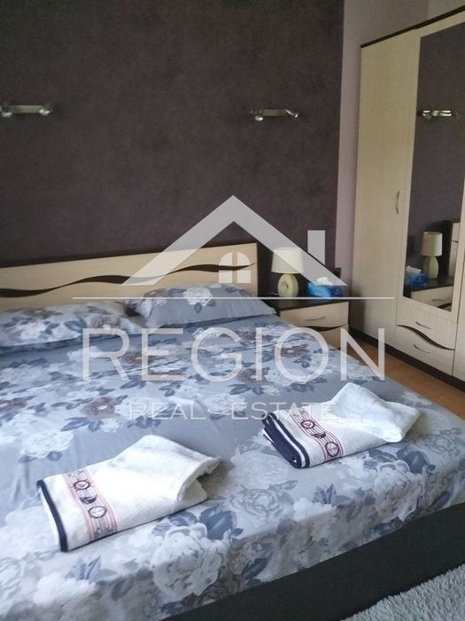 Дава се под наем Тристаен апартамент в Варна, Бриз - 198 кв.м за 841.5 € - Снимка #9