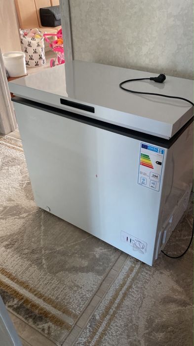 Продам морозильную камеру