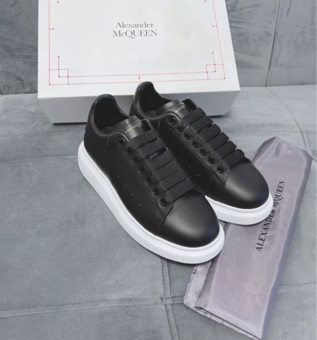 Adidasi Alexander Mcqueen black negri albi