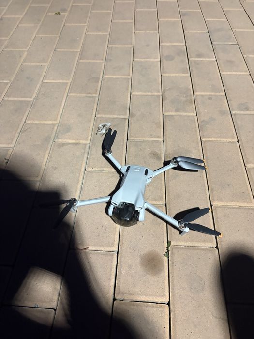 Продам dji mini 3 только на запчасти