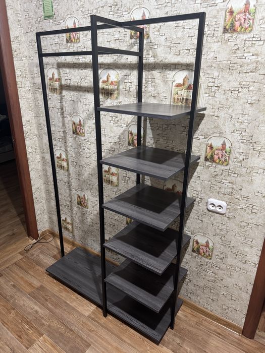 Продам стеллаж с полками