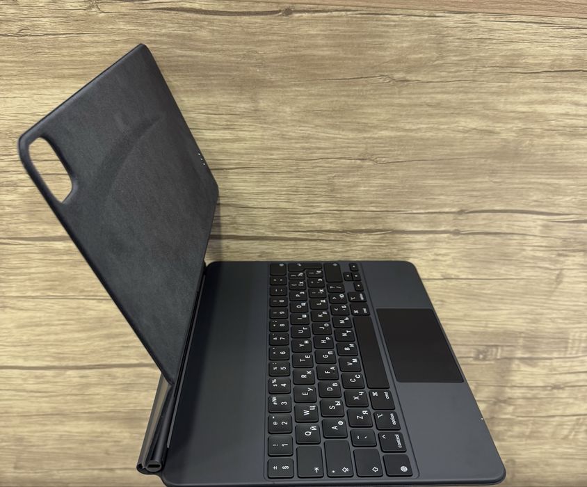 Prodam Original Apple MagicKeyboard 12.9