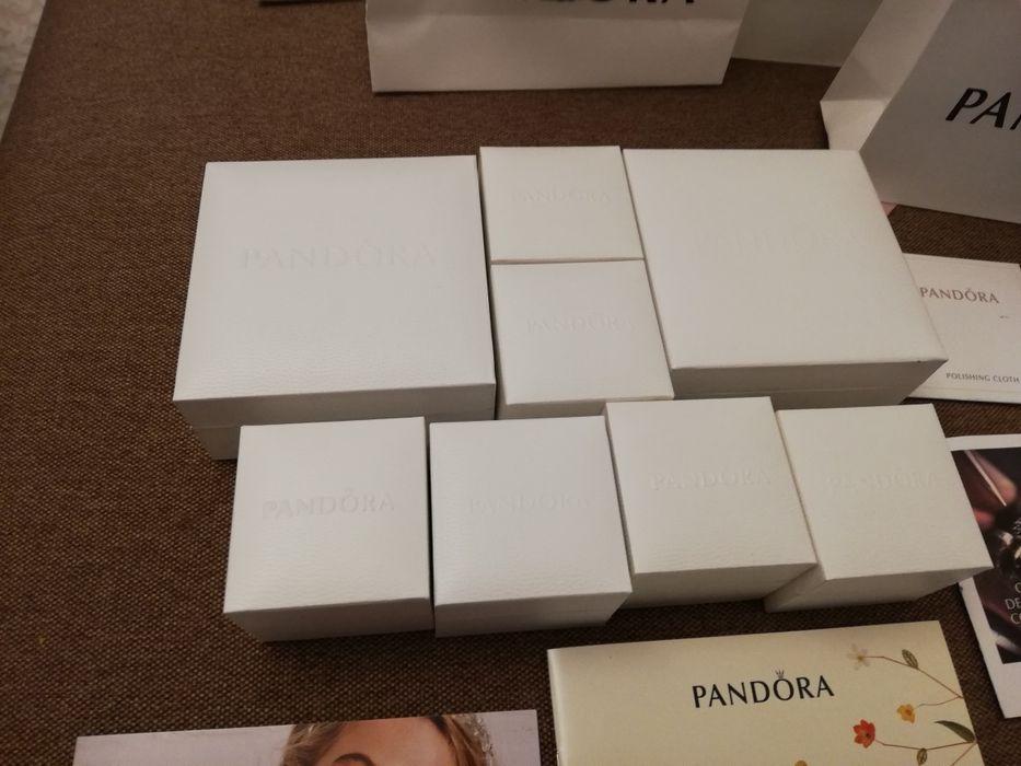 Cutii Pandora, pungi cadou Pandora
