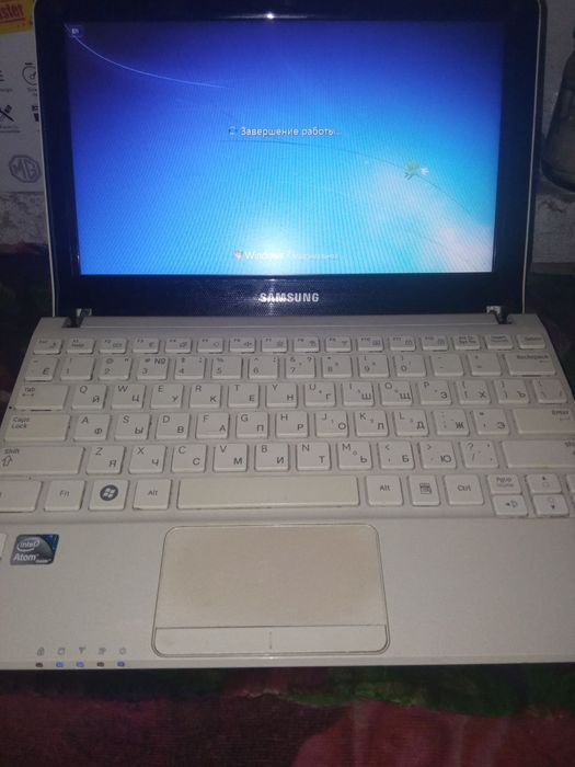 Samsung ноутбук сотилади