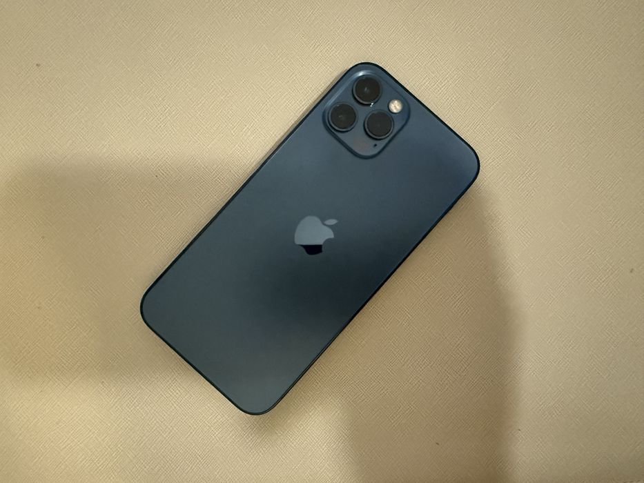 Перфектен iPhone 12 Pro 128GB