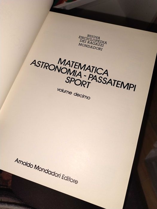 Vând enciclopedie în limba italiană