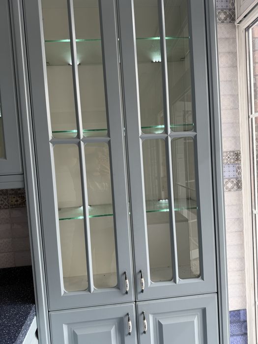 Срочно продается кухонный мебель