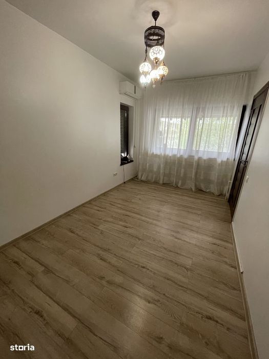 Apartament cu 3 camere | Etaj 2/3 | 79 mp | Loc de parcare | Smardan