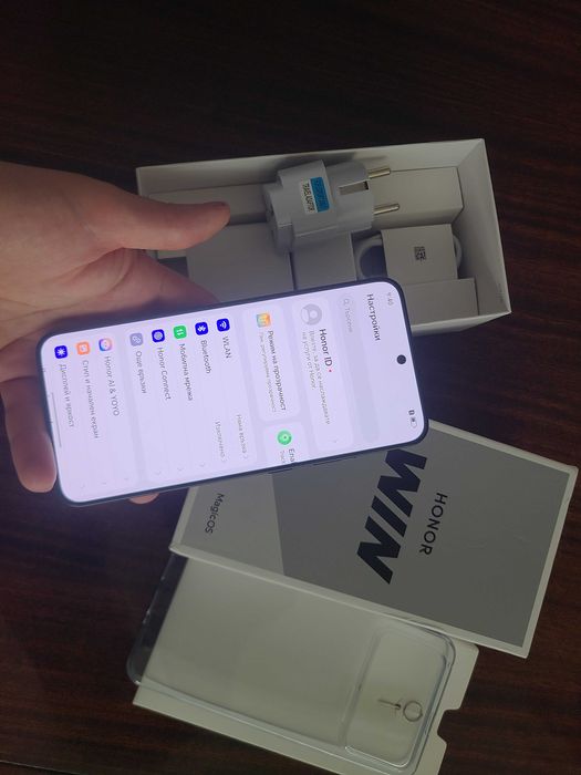 Honor WIN Dual sim 5G, 10 000mAh батерия, с BG меню и Android auto