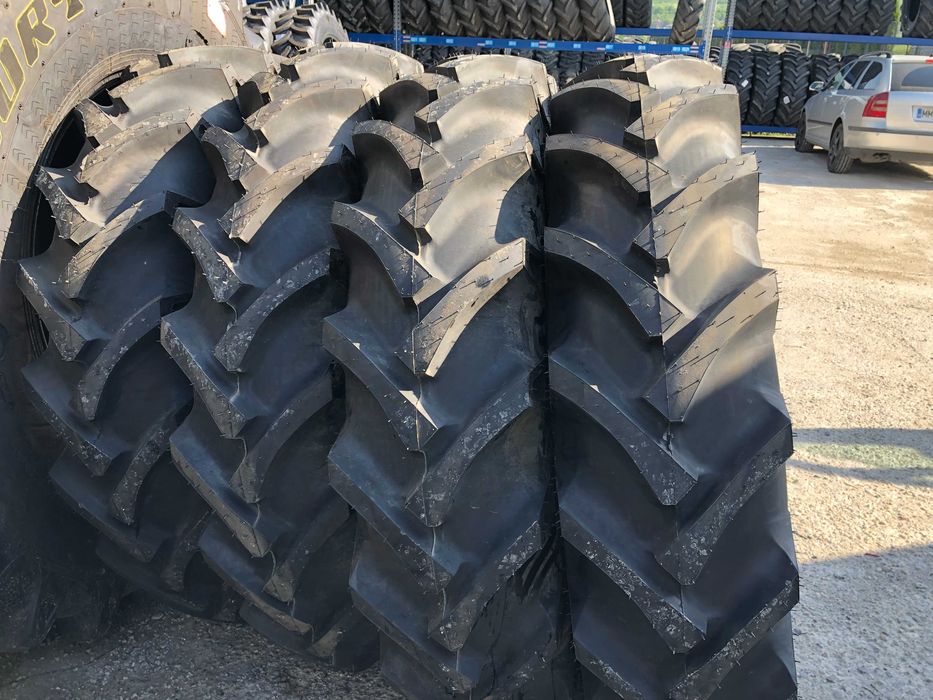 Anvelope noi 12.4-32 BKT 8 pliuri cauciucuri pentru tractor spate