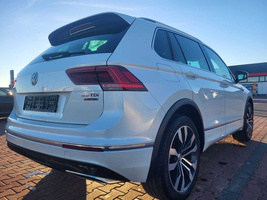 URGENT! Vw Tiguan 2.0 TDI DPF DSG R - line 2018 ,4motion Highline 240