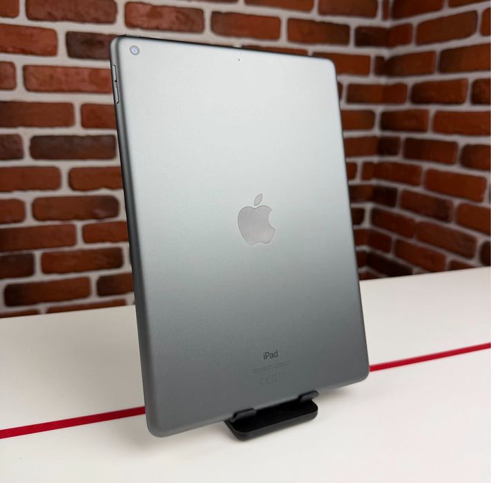 Tableta Apple, iPad Gen 8 a , ca Noua , 98% Battery