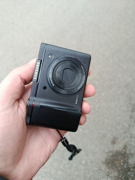 Aparat foto Samsung NV10 10.1 MP