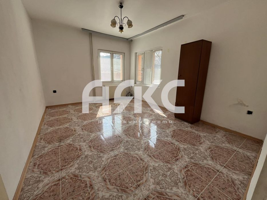 Двуетажна къща в с. Бистрица на 20 МИНУТИ ОТ СОФИЯ