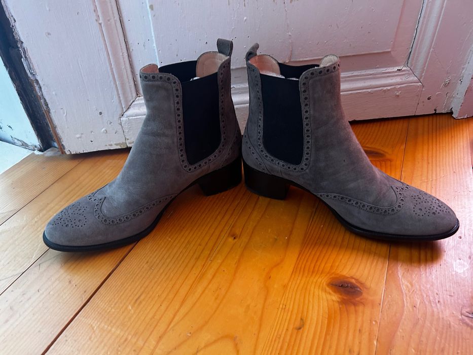 Обувки с висок дебел ток и боти 38н. И нисък ток