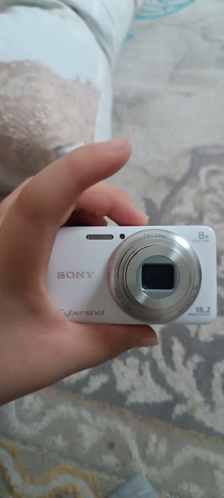 Фотоаппара sony Cyber-shot