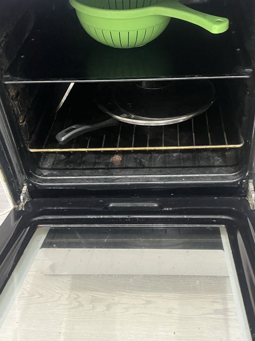 Продам газовую плиту