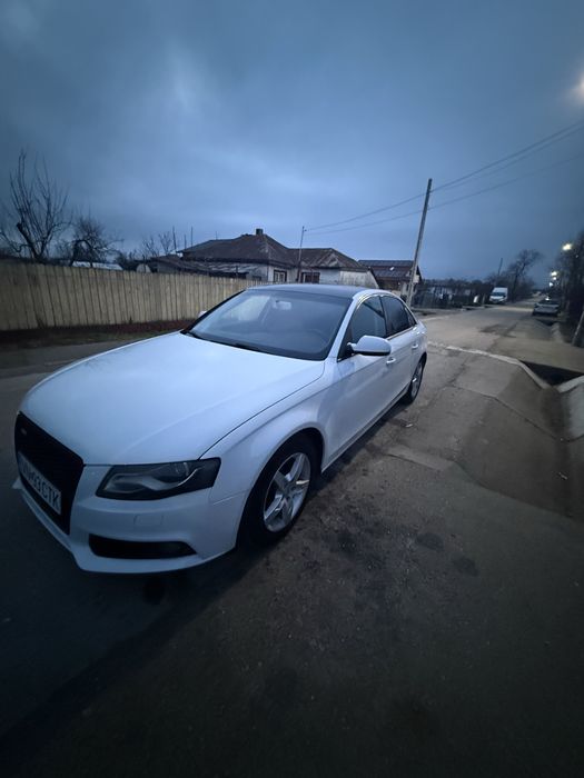 Audi A4  B8  2012