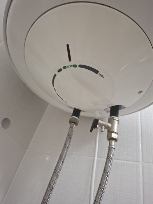 Продам водонагреватель Electrolux