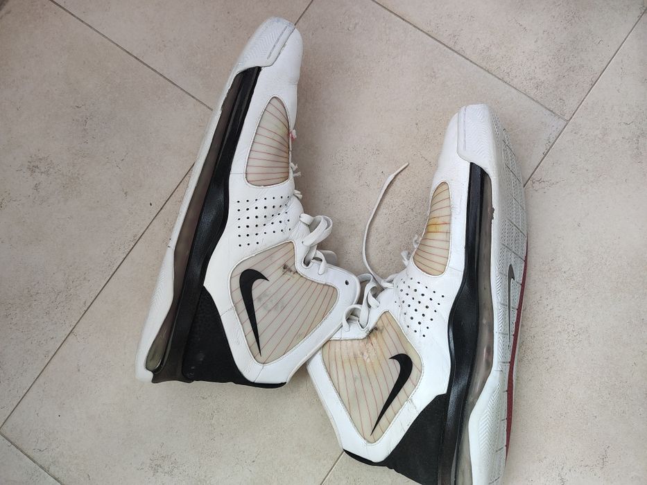 Баскетболни кецове Nike