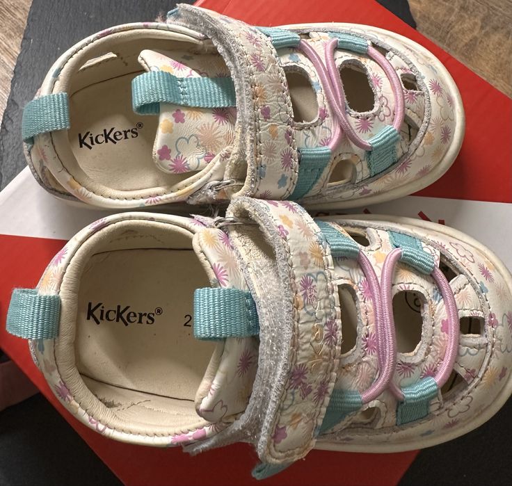 Sandale Kickers Barefoot Kick Frony