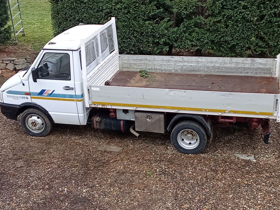 Vînd camioneta basculabilă tri laterală