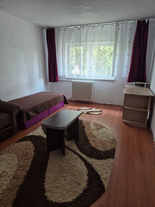 Apartament de închiriat