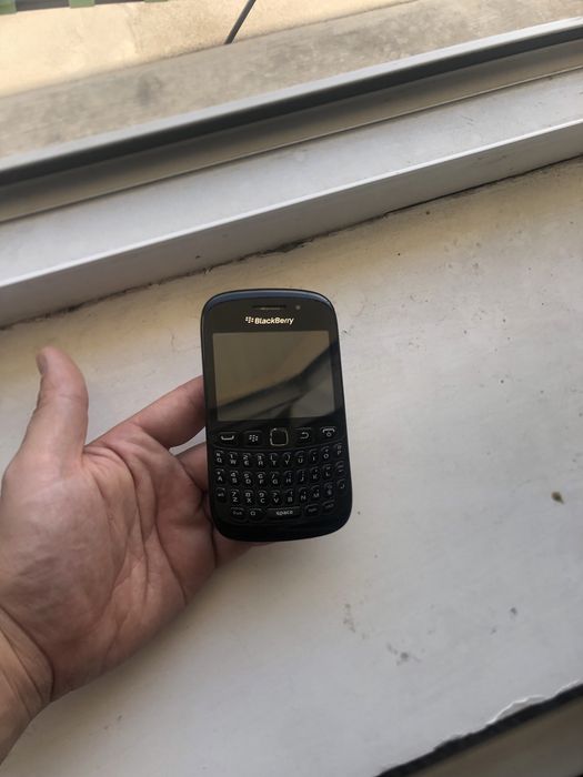 Iphone 6s plus v/s. Black berry