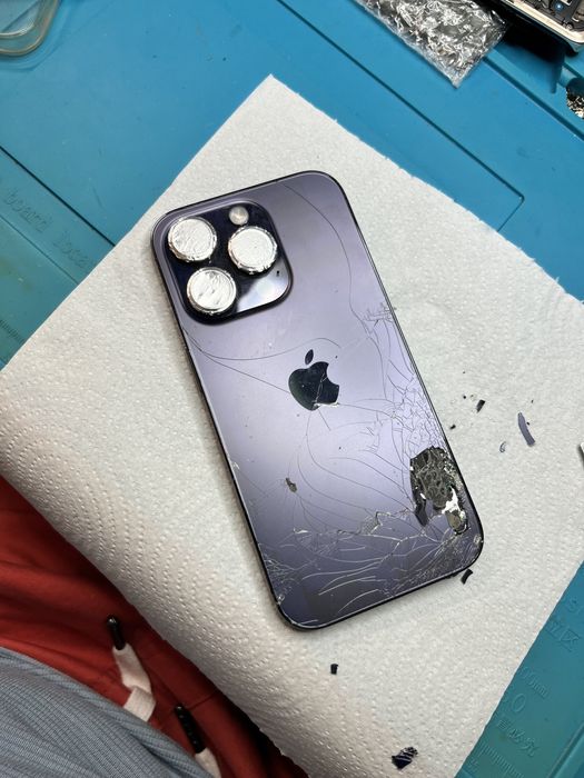 Inlocuire sticla fata/spate Iphone Apple