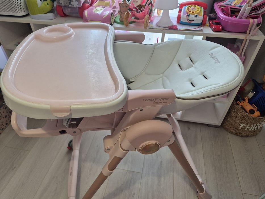 Стол за хранене Peg Perego + подаръци