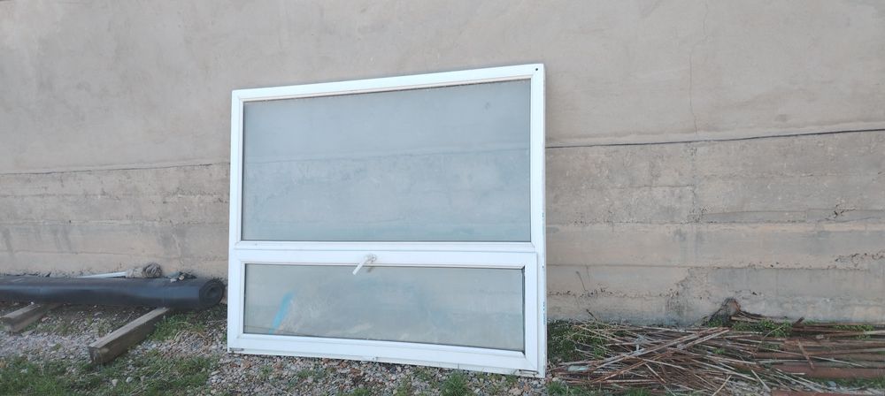 Пластик терезе сатылады