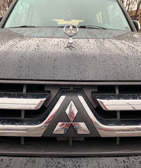 Mitsubishi Pajero GLS