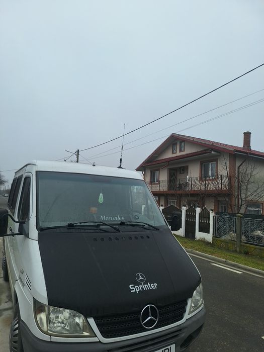 Vînd sprinter 2,2  , 130 cp an 2003 autoturism 8+1